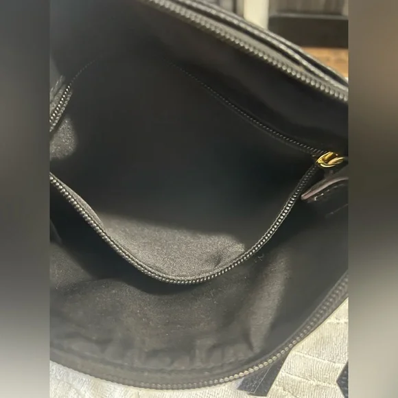 Liz Claiborne Crossbody Handbag Black Faux Pebble Leather
Shoulder Bag - EUC - Picture 11 of 16